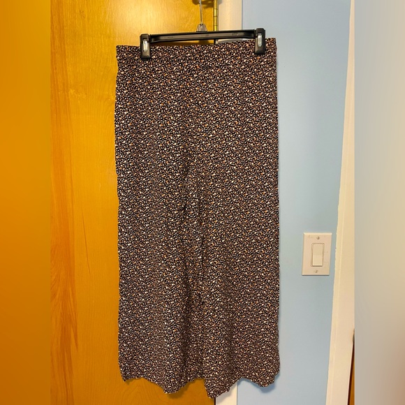 Ellen Tracy goucho pants - Picture 2 of 3
